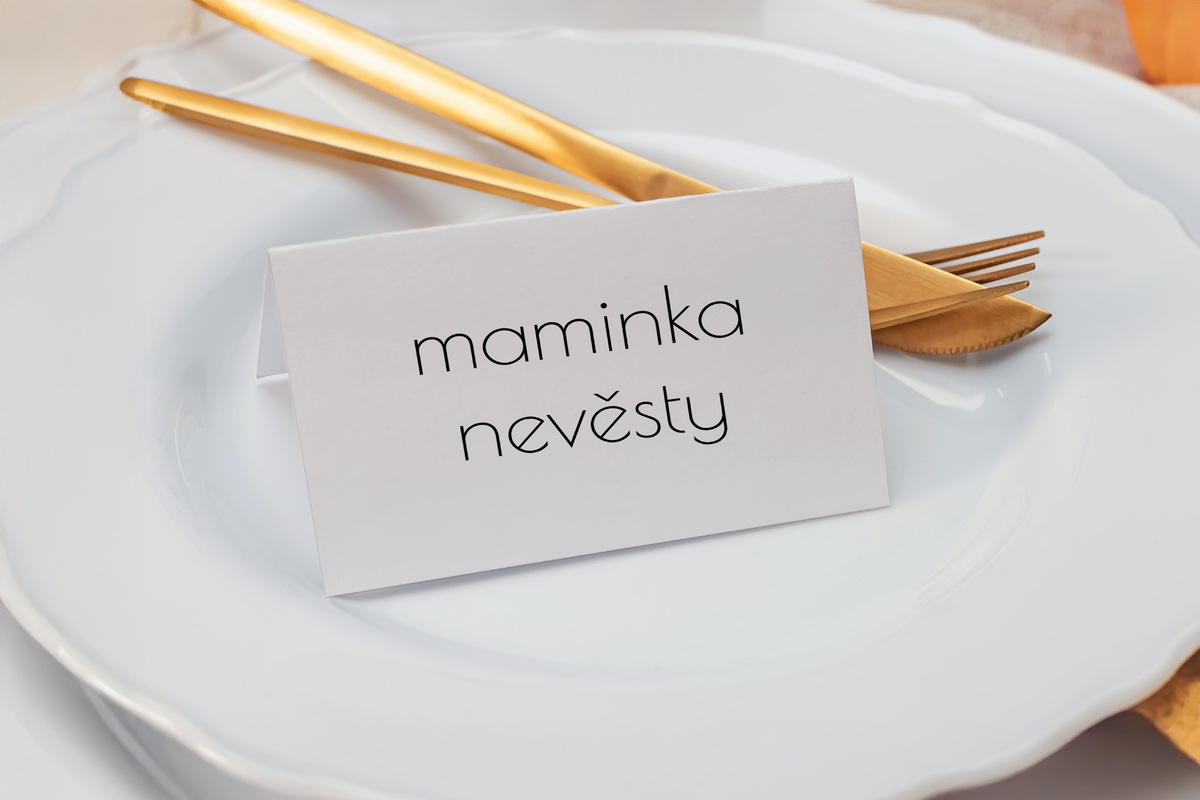 Využijte svatební jmenovky naplno